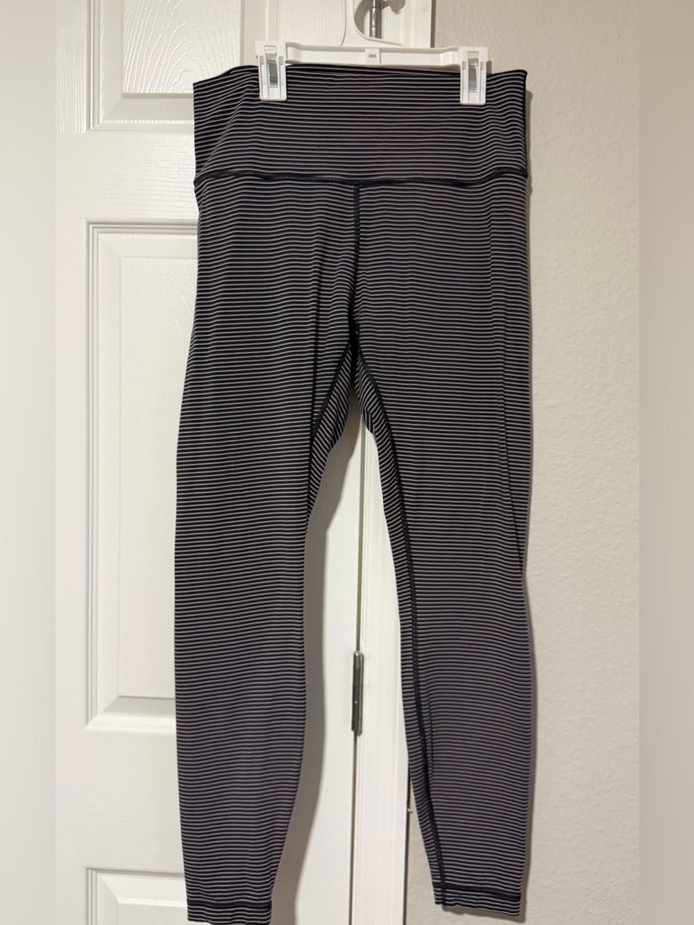Lululemon Womens Striped Leggings Black Gray Wide Waistband Yoga Athletic